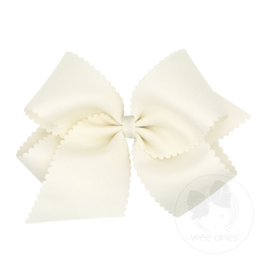 Scalloped Edge Bow