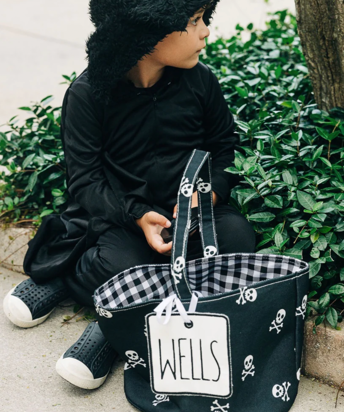 Skull & Crossbones Halloween Basket