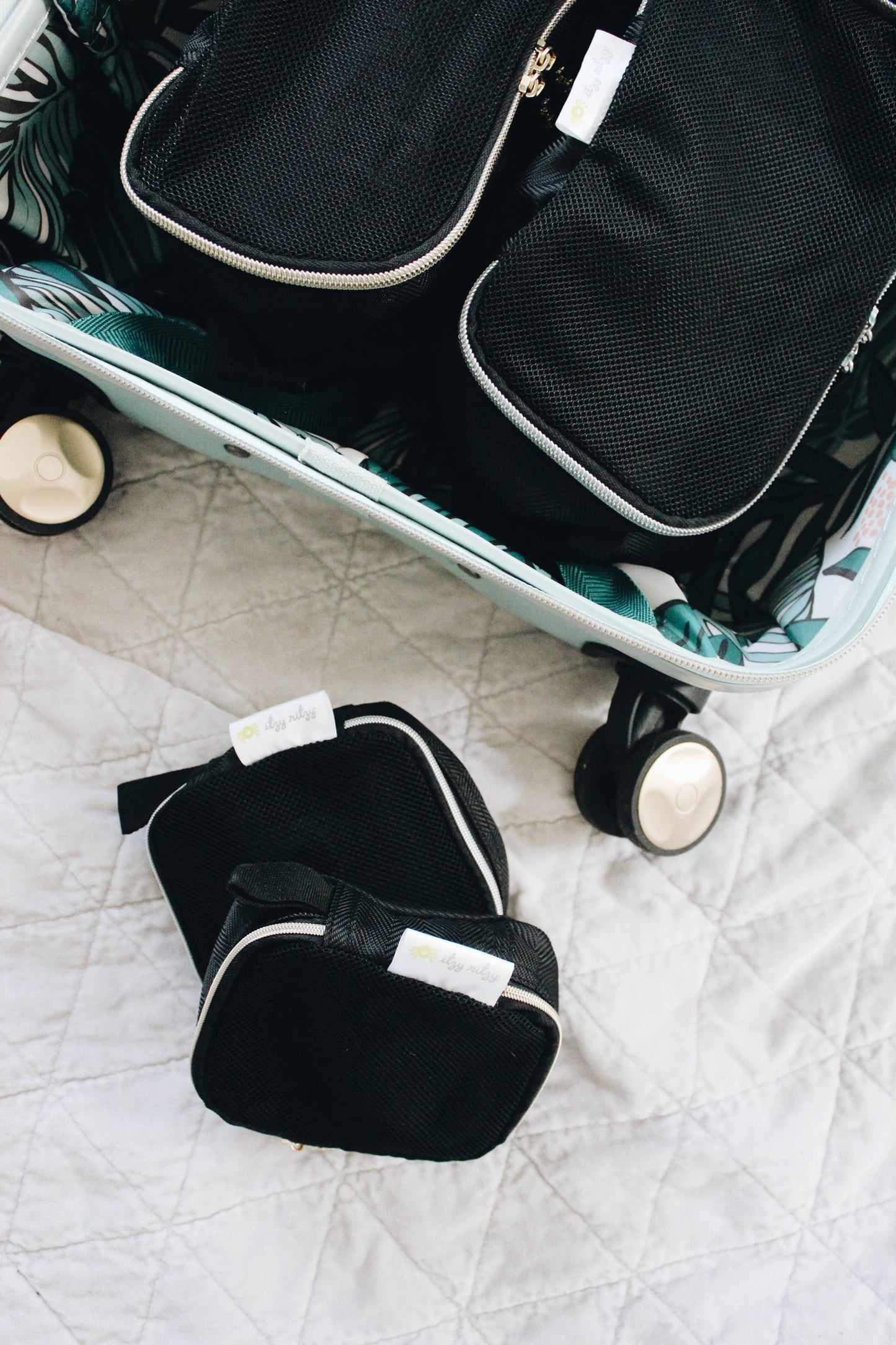 Black & Silver Pack Like a Boss™ Packing Cubes