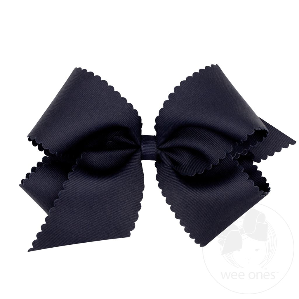 Scalloped Edge Bow