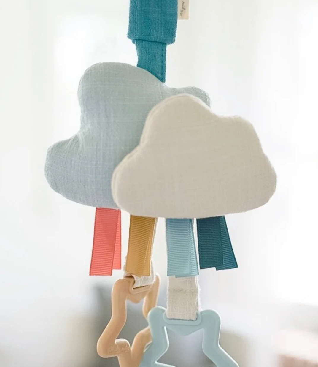 Itzy Jingle Travel Toy